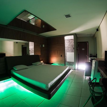 Village Motel (Adults Only) Форталеза Екстериор снимка