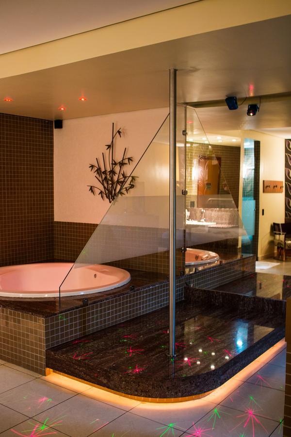 Village Motel (Adults Only) Форталеза Екстериор снимка